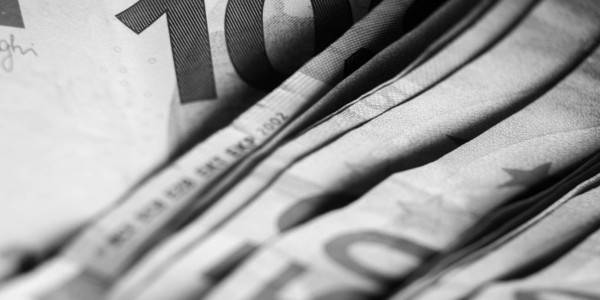 Contratos de Trabajo / Situaciones Irregulares en Girona · Trabajo / Trabajar en Negro